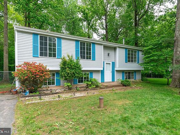 2nd image of 8261 Erika Dr