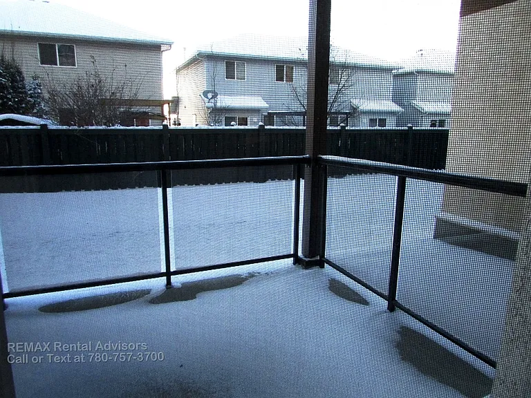 2045 Grantham Ct NW #109 — Photo 9