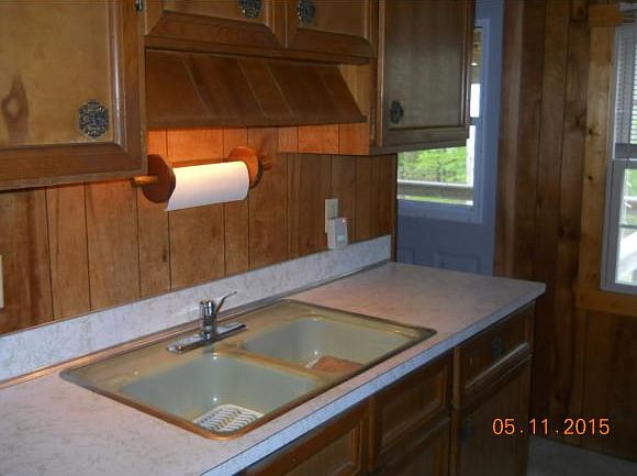 2nd image of 10 42nd St