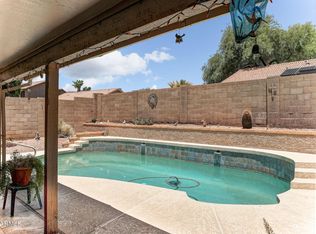 2732 E Rockledge Rd, Phoenix, AZ 85048