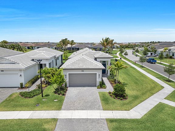 2nd image of 5357 Saint Armands Way