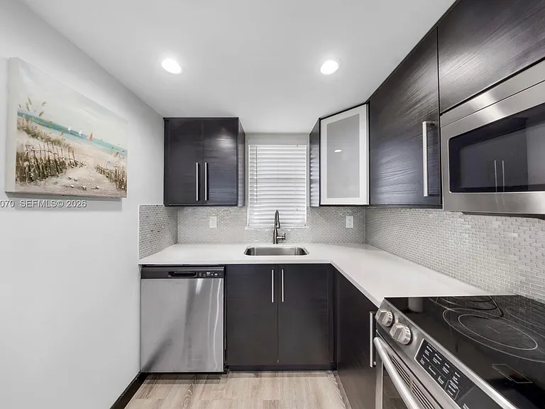 3001 W Rolling Hills Cir #612 — Photo 6