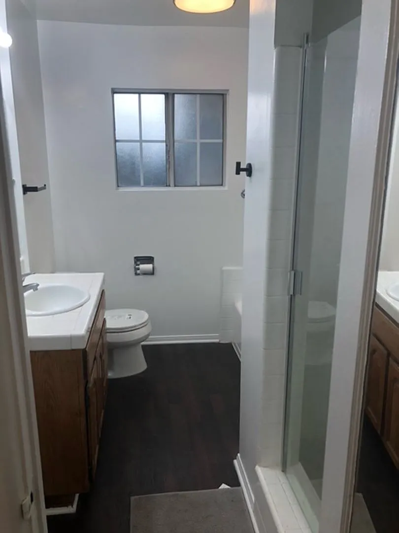355-81 S. Rodeo Drive — Photo 2