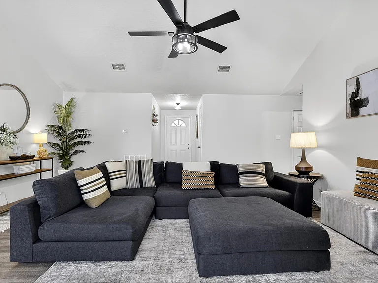 9514 Marblemount Dr — Photo 7