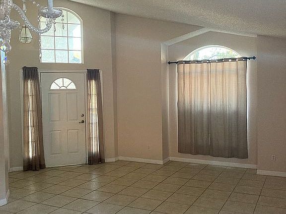5th image of 1368 Woodfield Oaks Dr