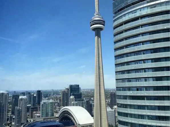 10 York St, Toronto, ON