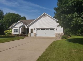 818 N Deresch St, Antigo, WI 54409