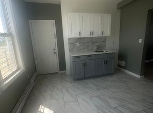 636 Grove St #3, Irvington, NJ 07111