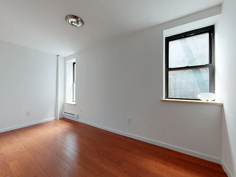 104 2nd Ave #7 — Photo 14