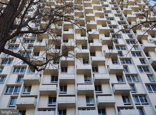 604 S Washington Sq APT 2411, Philadelphia, PA