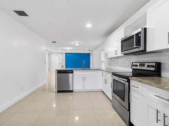 4th image of 1432 S J Street
