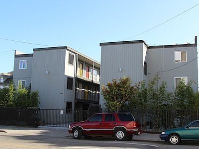 1st image of 2268 E 15th St APT 1