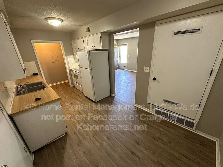 6337 N Wyandotte St — Photo 6