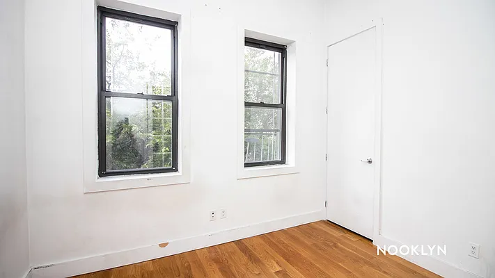 Rented by Nooklyn NYC LLC | media 24