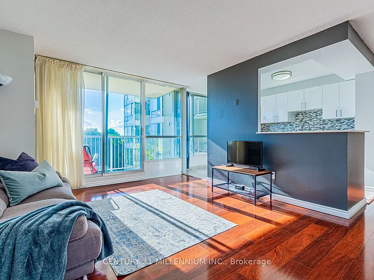 3077 Weston Rd #807 — Photo 8