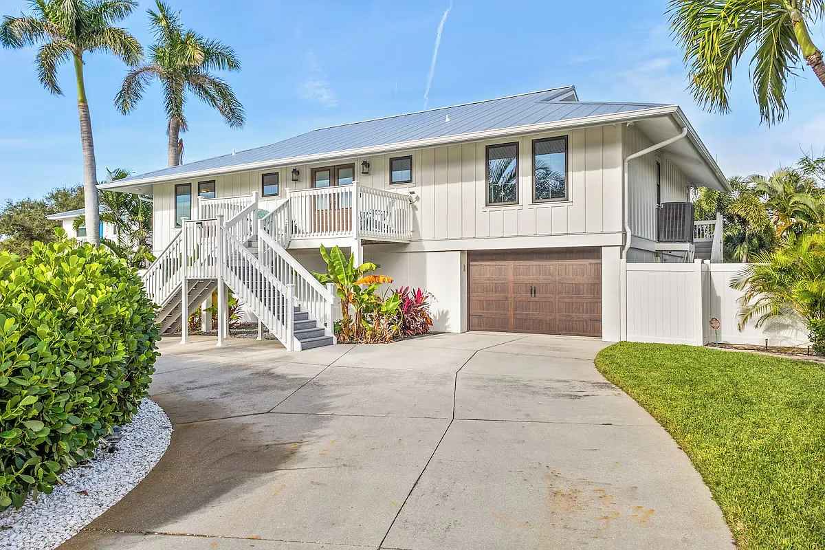 3 bed, 2.5 bath, 1730 sqft, $11,000 — Photo 3