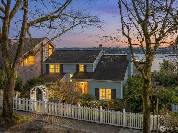 1702 Lake Washington Boulevard, Seattle, WA 98122