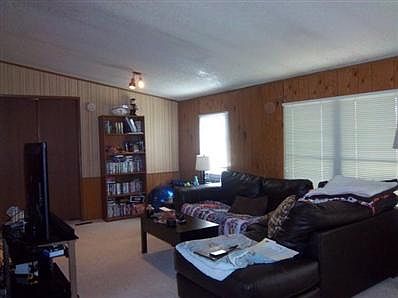 3rd image of 615 Northwoods Dr