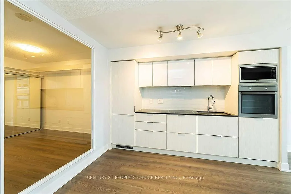 1 bed, $2,300 — Photo 2