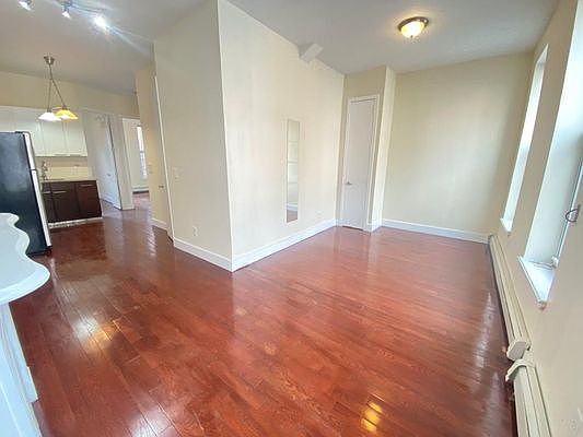 2nd image of 698A Dekalb Ave #3