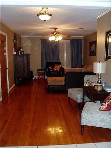 1st image of 1511 Longhorn Ave