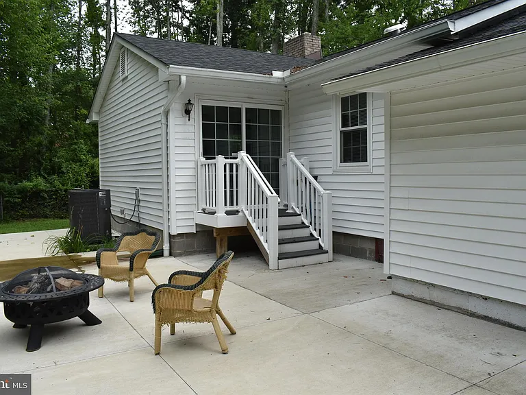 1259 Holly Vista Dr — Photo 11