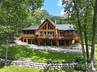 W7564 Oak Ridge Dr, Delavan, WI 53115