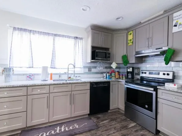 1030 Pineborough Rd, Charlotte, NC 28212