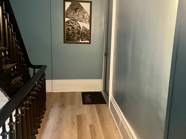 151 1st St APT 2, Troy, NY 12180