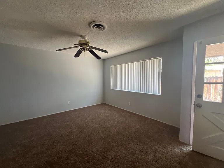 229 S Buena Vista St — Photo 2