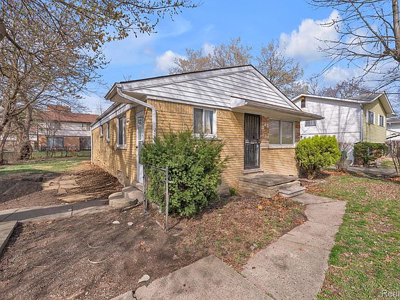 3rd image of 29468 Edward Dr