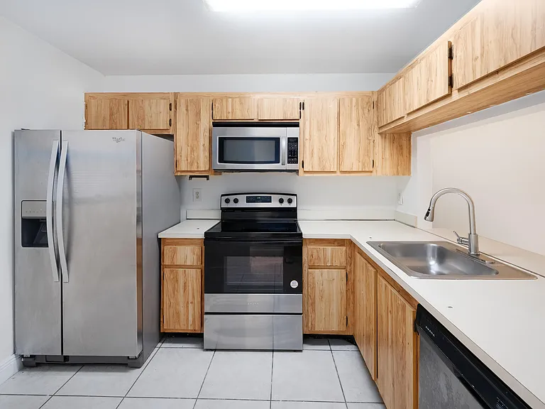15813 W Waterside Cir #206 — Photo 8