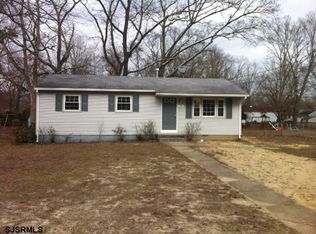 106 E Colton Ln, Williamstown, NJ 08094