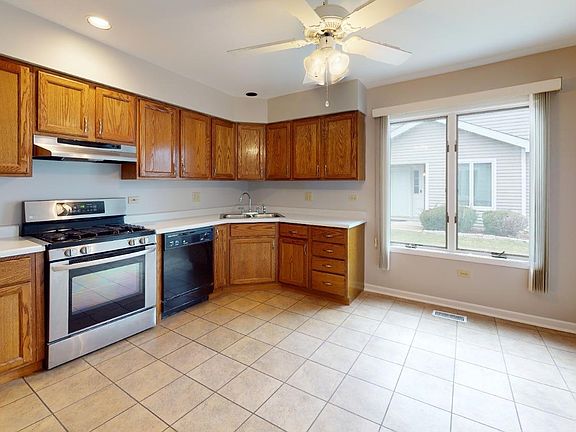 3rd image of 716 E 92nd Ave