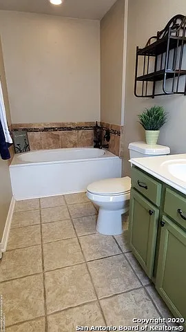 533 Thoreau Trl — Photo 21
