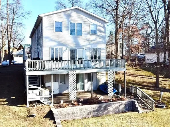 10052 N Eagle Island Rd, Rome City, IN 46784