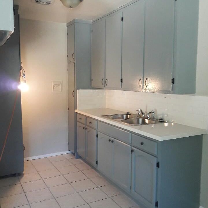 2nd image of 11722 S Budlong Ave APT 5