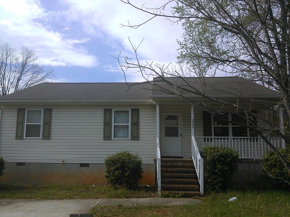 1st image of 2000 Maywood St