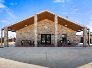 2915 Gander Slough Rd, Kingsbury, TX 78638