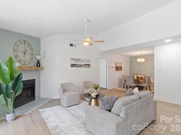 1612 Sharon Rd W, Charlotte, NC 28210