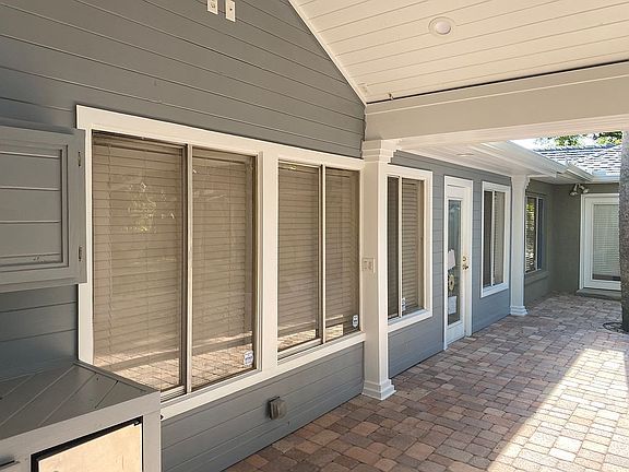 2nd image of 4412 W San Carlos St
