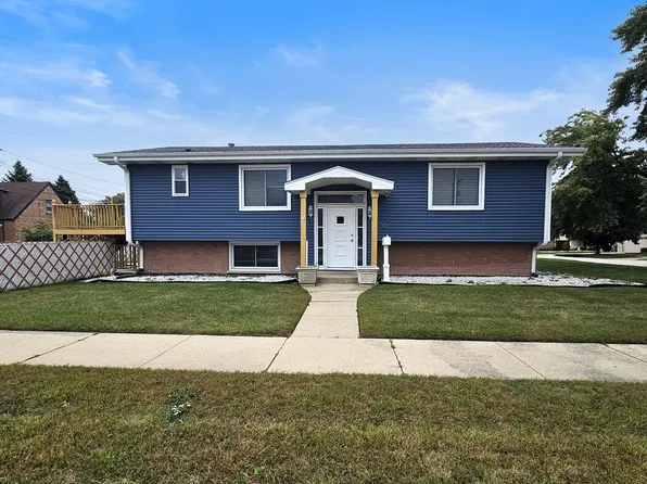 10301 Minnick Ave, Oak Lawn, IL 60453
