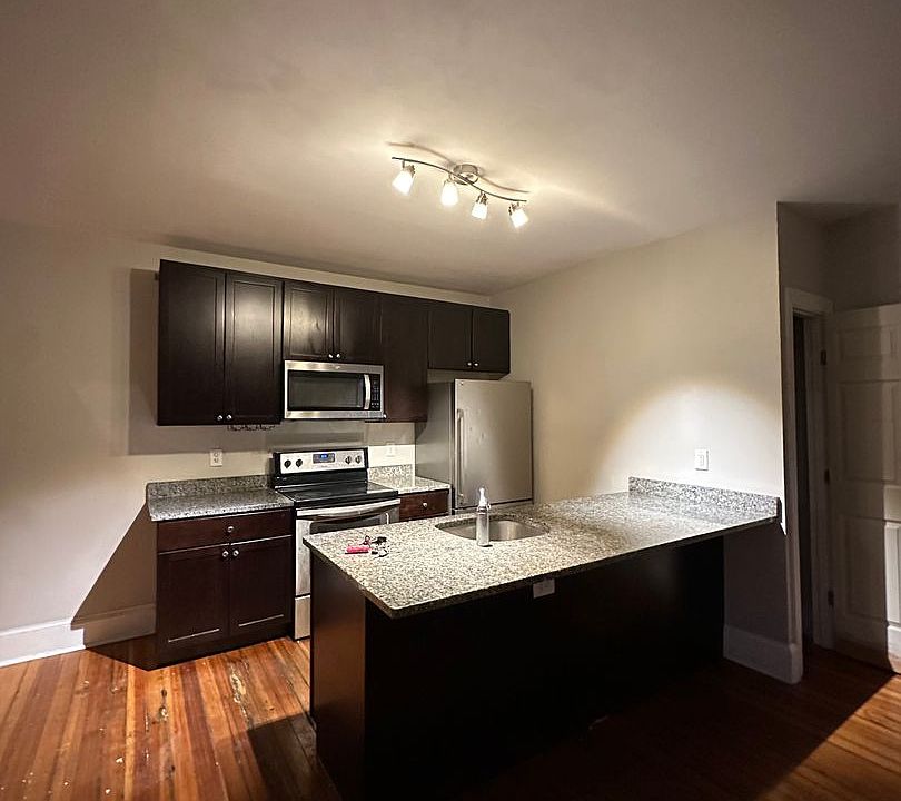 1st image of 94 Oakland Ave #1