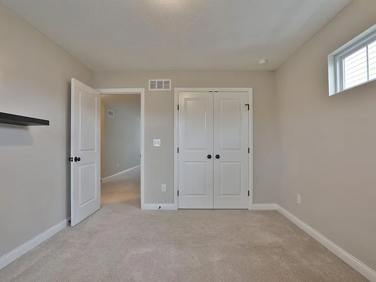 1412 Leesland Dr — Photo 30