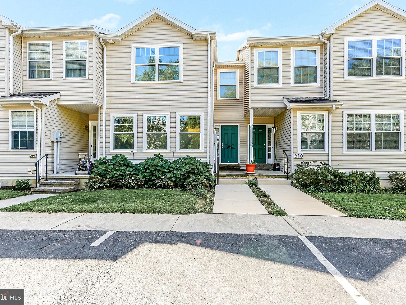 2 bed, 3.5 bath, 1283 sqft, $2,095 — Photo 3
