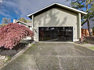 12601 SE Regency View St, Happy Valley, OR 97086