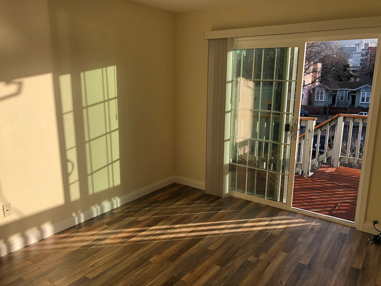 2 bed, 1000 sqft, $2,900 — Photo 2