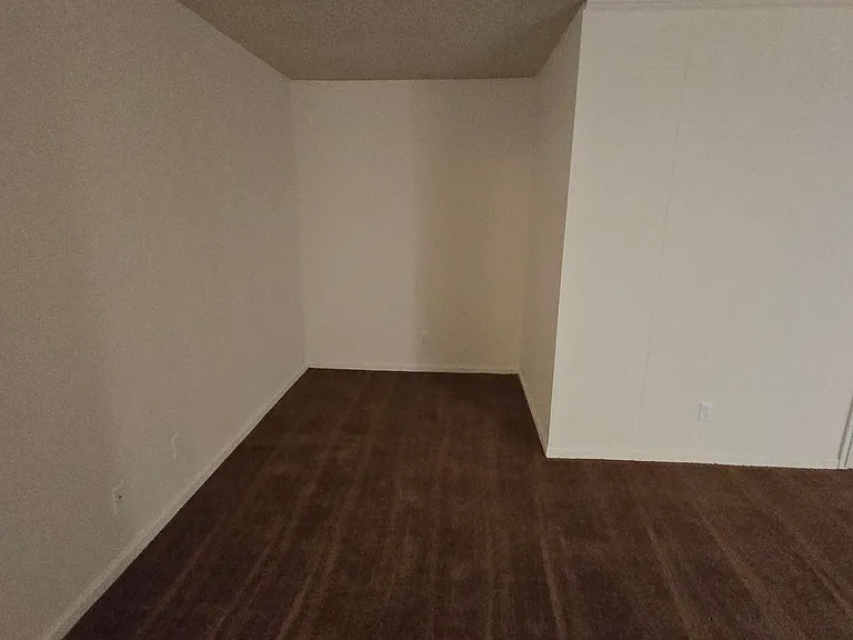 109 Thornwell Ct #G — Photo 7