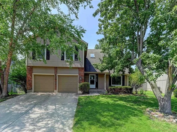 15742 Horton St, Overland Park, KS 66223