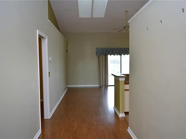 821 Laurelcrest Dr — Photo 15